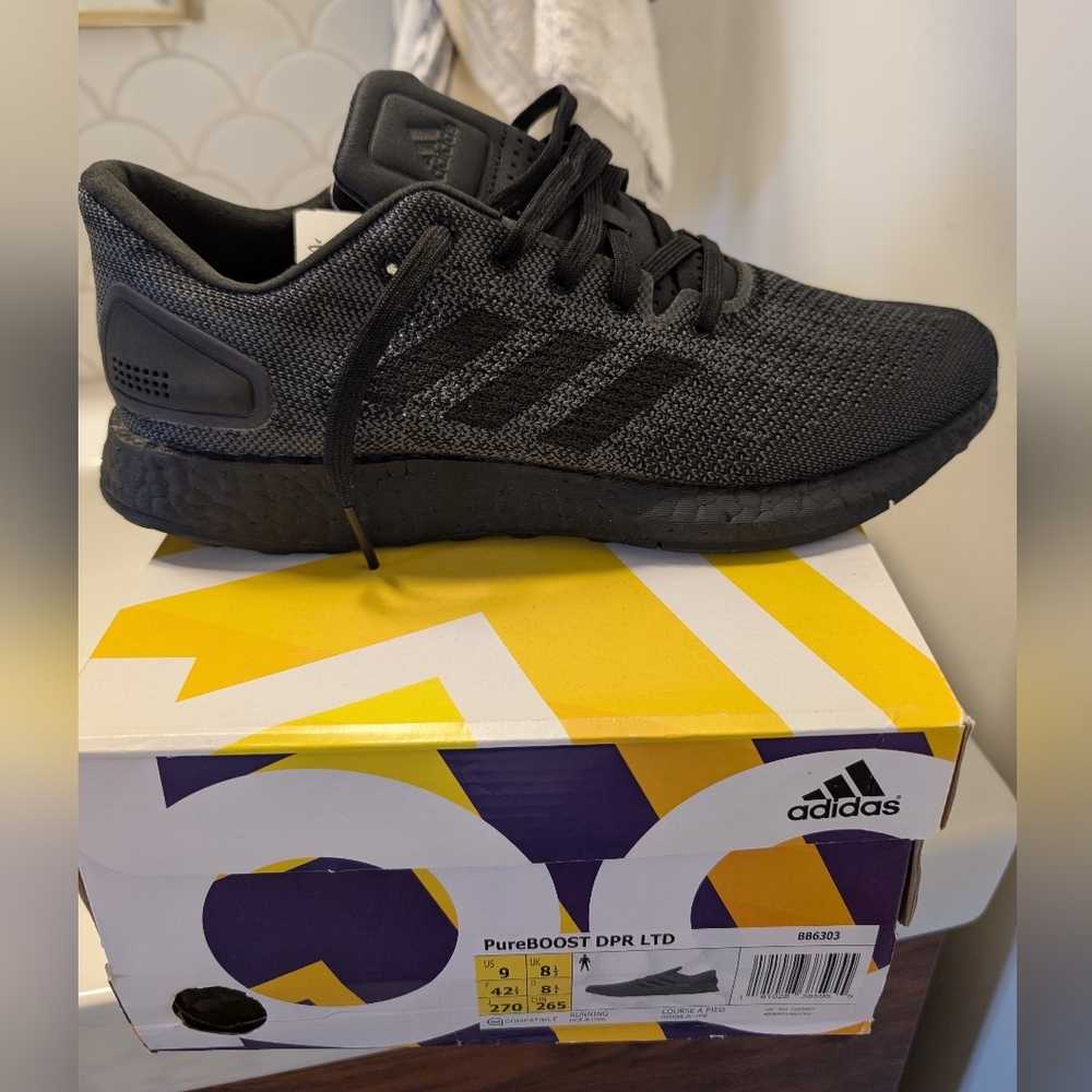Men's Adidas pure boost DPR running shoes Brand NEW